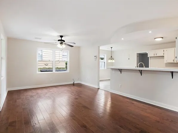 2621 S 49th St, Kansas City, KS 66106