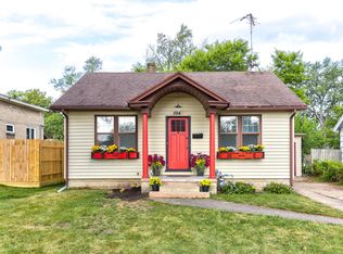 594 Washington Ave, Holland, MI 49423