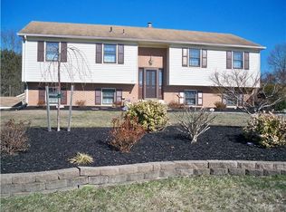 335 N Hickory Dr, Bear, DE 19701