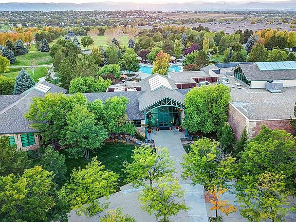 Main entrance to Iron horse clubhouse & gym