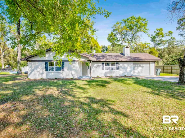 10182 Pineview Dr, Foley, AL 36535