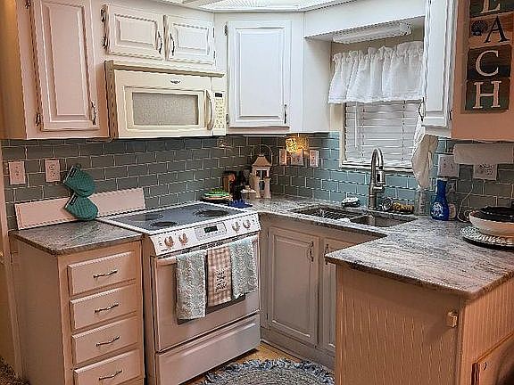 4th image of 5901 S Kings Hwy #2420