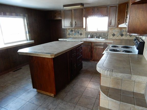5th image of 6916 E Appleway Blvd