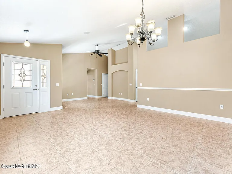 3084 Constellation Dr — Photo 4