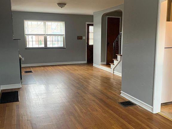 3rd image of 1490 W 7th Ave