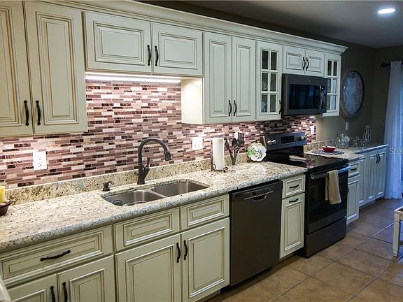 5th image of 5090 Bay St NE APT 222