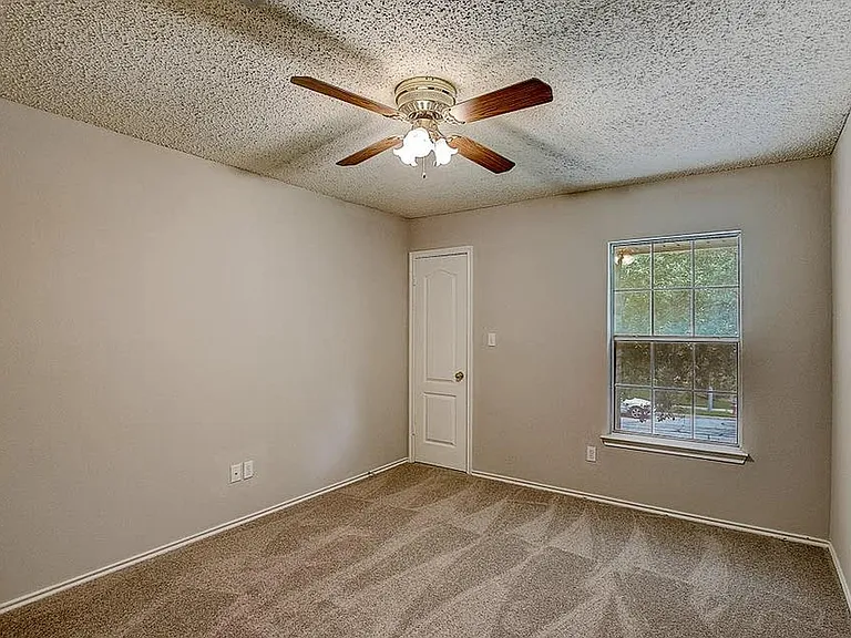 17627 Dansworth Dr — Photo 11