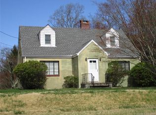 590 Stillson Rd, Fairfield, CT 06824