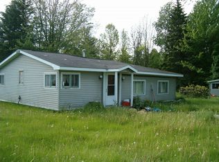 8760 N Whiteville Rd, Clare, MI 48617