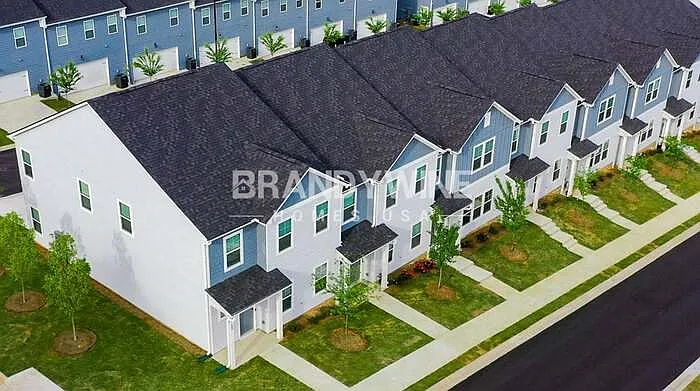331 Bascomb Cres — Photo 24