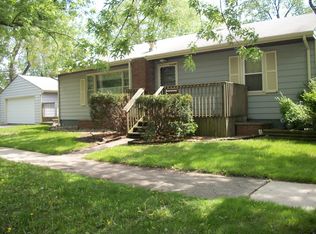 18001 Lorenz Ave, Lansing, IL 60438