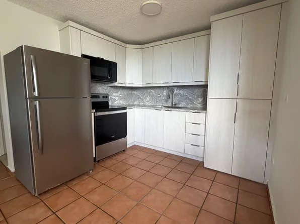 120 Marginal Norte #14, Bayamon, PR 00957