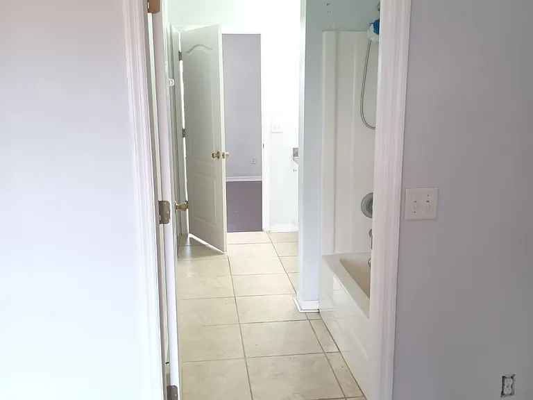3411 32nd St SW — Photo 4