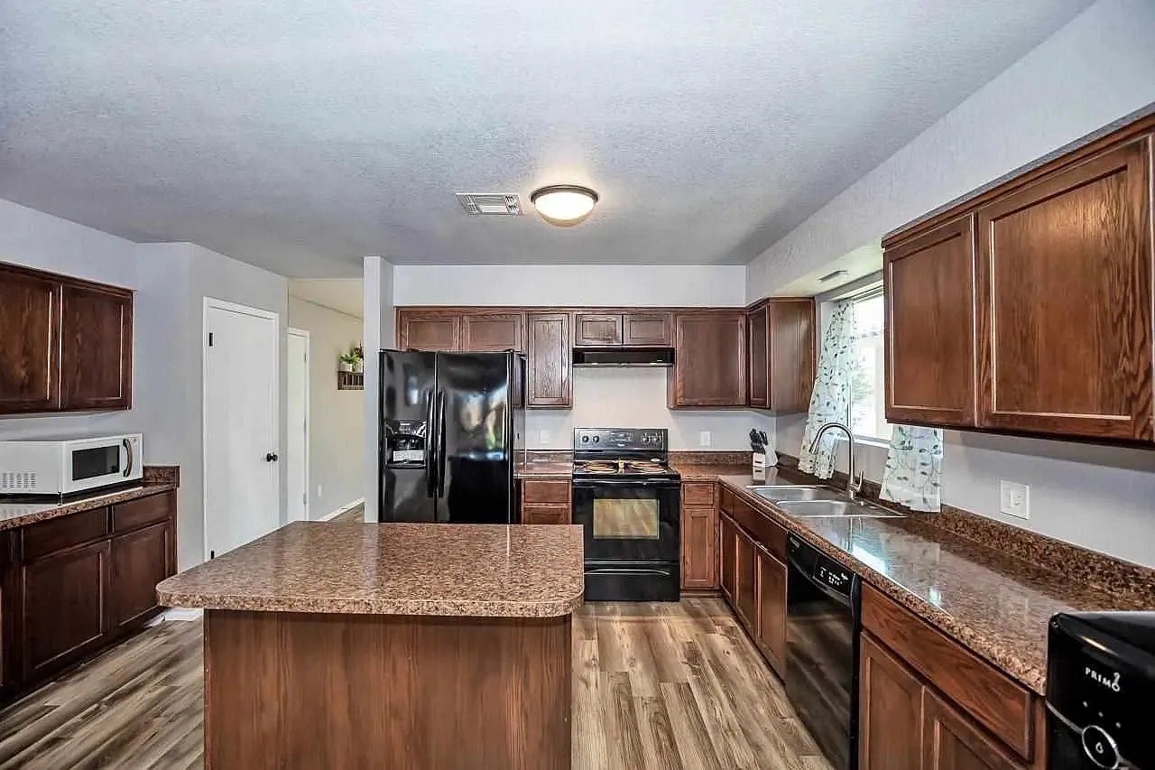 3648 South Desert Oasis Drive — Photo 3