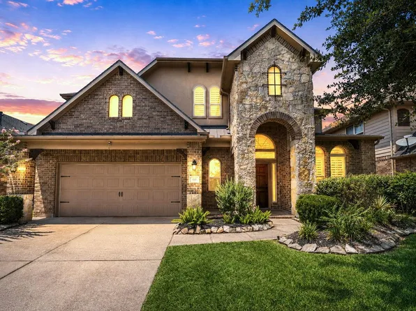 155 W Wading Pond Cir, Tomball, TX 77375