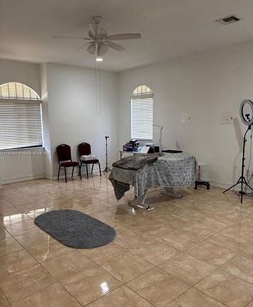 5th image of 10390 NW 135th St