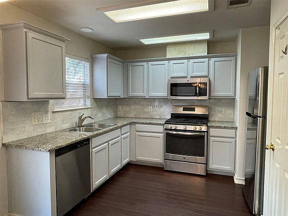 4th image of 8322 Alvin High Ln