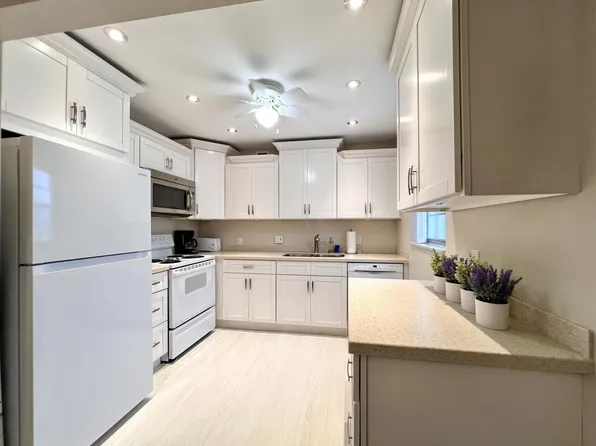 165 Somerset H, West Palm Beach, FL 33417