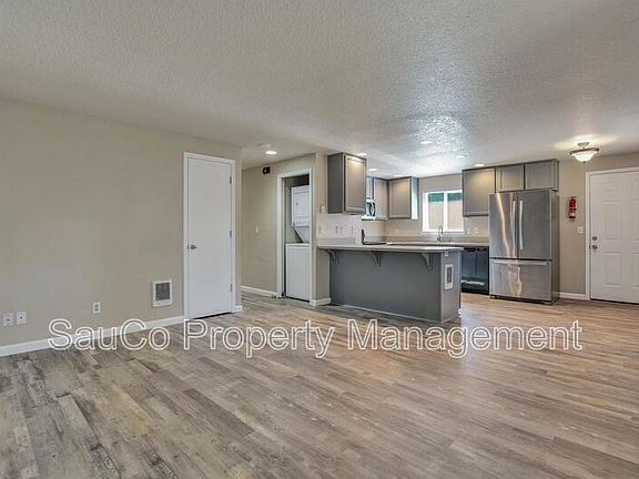 4th image of 2423 NW 3rd Ave