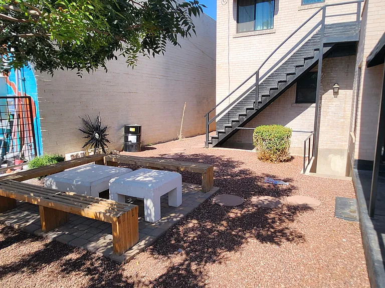 1009 N 1st St #2 — Photo 25