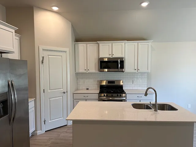 8328 NW 163rd Ter — Photo 5
