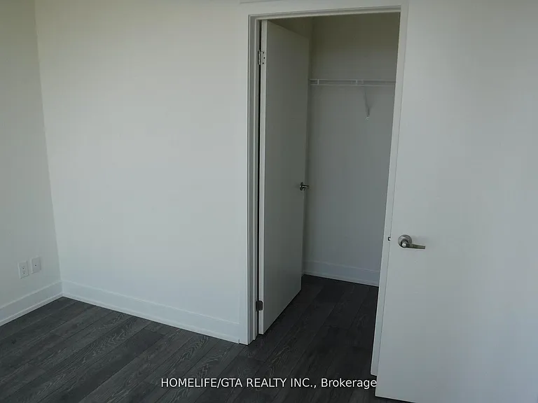 180 Fairview Mall Dr #2001 — Photo 7