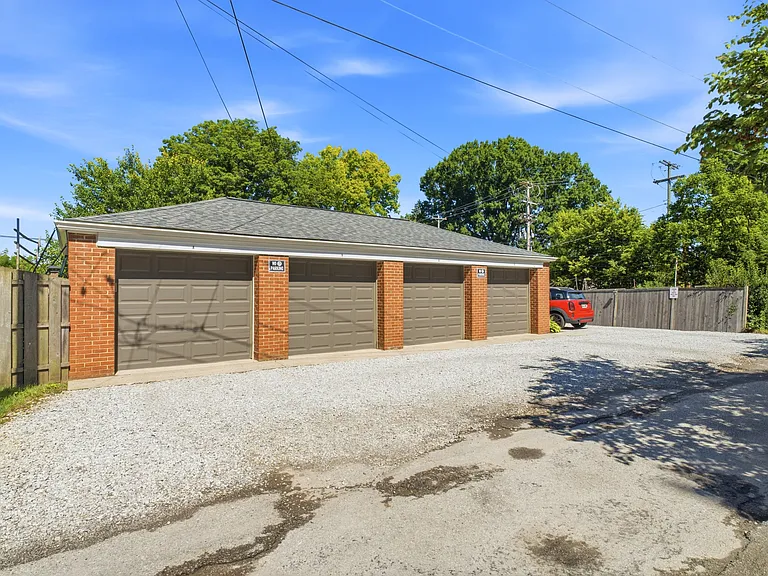 Each unit has it's own garage. With a door. AND an opener! (few places have openers..)