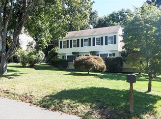 20 Knobhill Rd, Norwalk, CT 06851