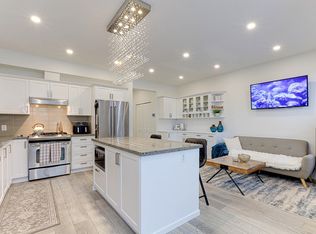 1437 Collins Rd, Coquitlam, BC V3E 0A9
