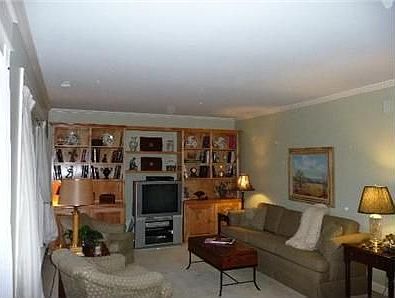 4th image of 5741 S Garfield Ave