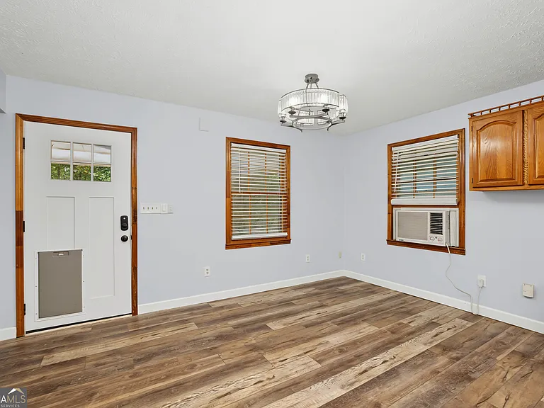 241 Busbin Rd — Photo 13
