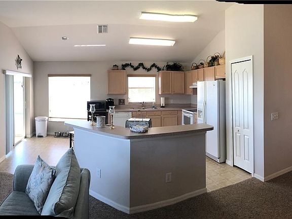 3rd image of 4208 Hartford Lake Dr