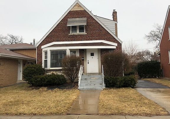 2nd image of 9323 S Richmond Ave