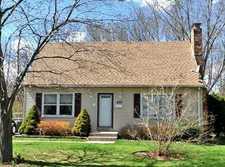 233 Hamilton St, Meriden, CT 06451