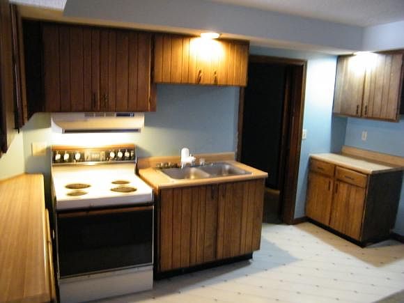 1st image of 27 W Vine Ave