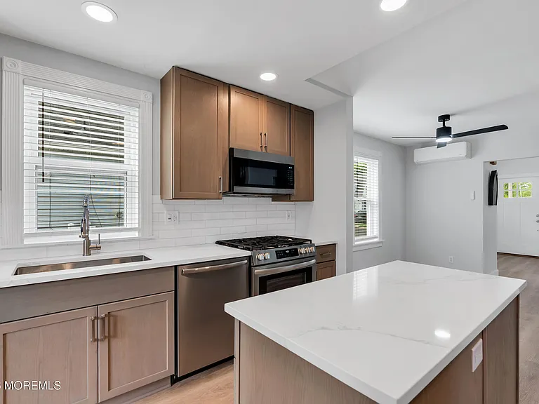505 Long Branch Ave — Photo 14