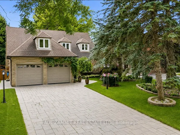 39 Woolsthorpe Cres, Markham, ON L3T 4E1