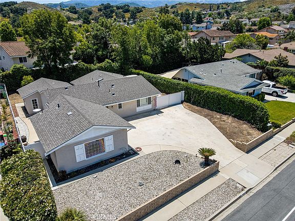 3rd image of 3424 Kimber Dr