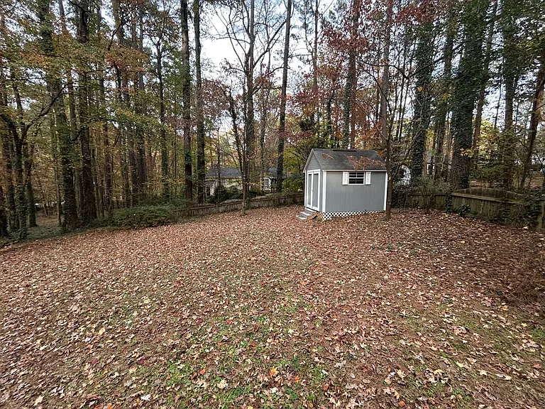 3112 Avondale Ct — Photo 14