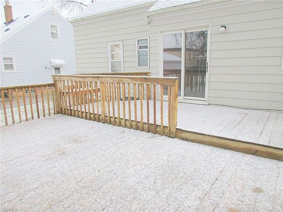 3rd image of 15305 Ramage Ave