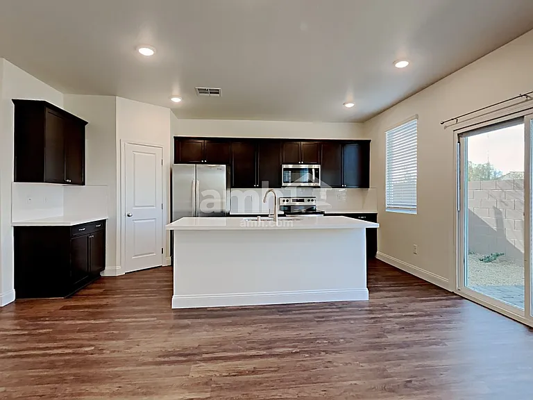 6039 Schmidt St — Photo 4