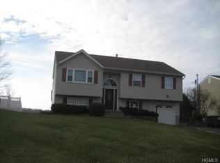 3 Columbia Cir, Highland Mills, NY 10930
