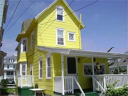 1st image of 611 Central Ave