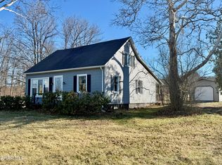 577 Quaker Valley Rd, New Paris, PA 15554