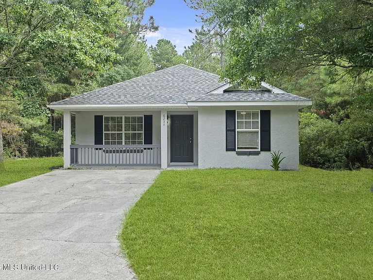 6234 W Lamar St — Photo 1