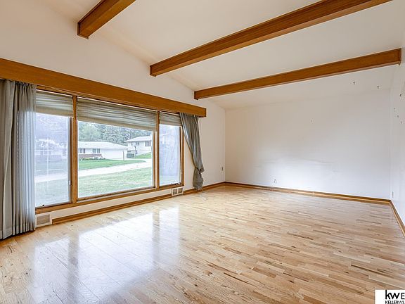 5th image of 4411 Sunny Slope Ave