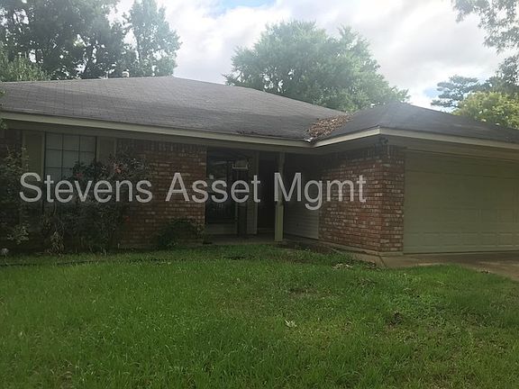 2nd image of 8925 Hollow Bluff Dr
