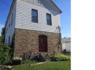 200 W Main St, Fieldon, IL 62031