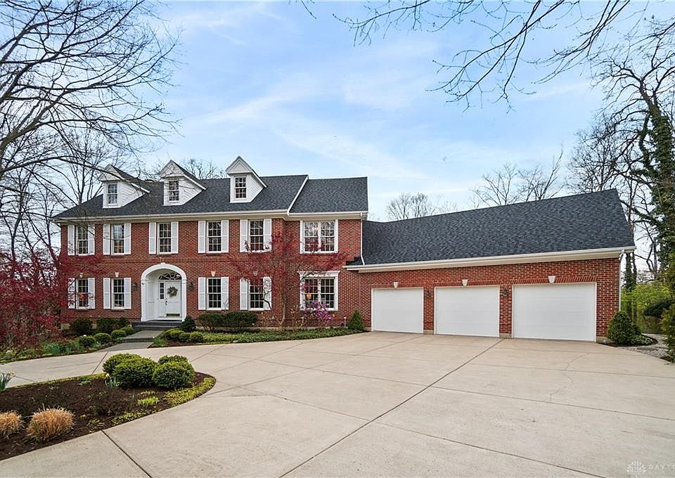 1st image of 901 Oakwood Ave