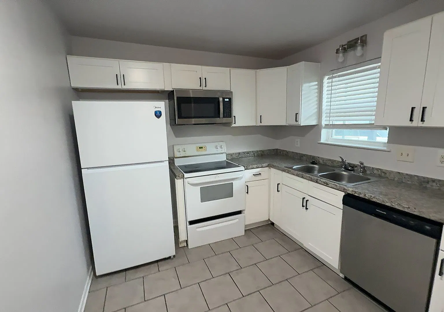 512 Wyoming St — Photo 4